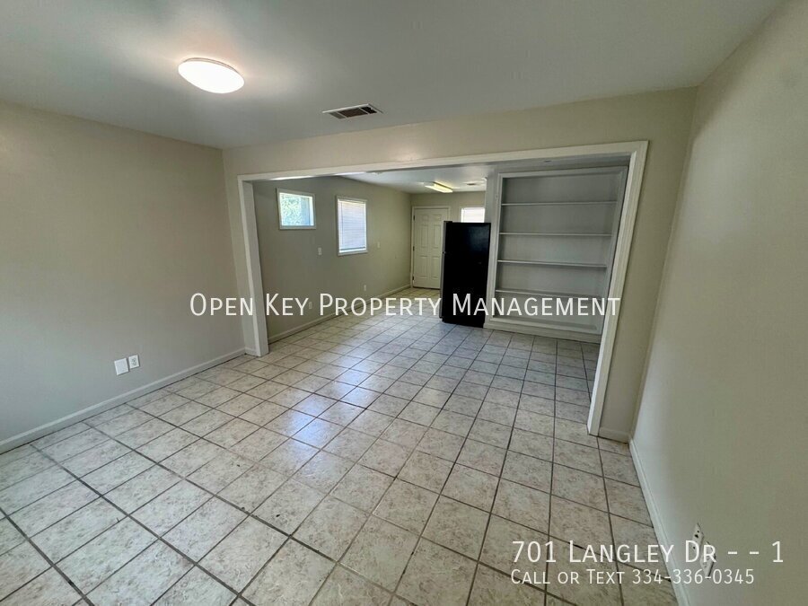 2 BR/1BA, Section 8 approved rental - LVP flooring, appliances included, conveniently located in Dothan, AL. Check out this rental today! property image