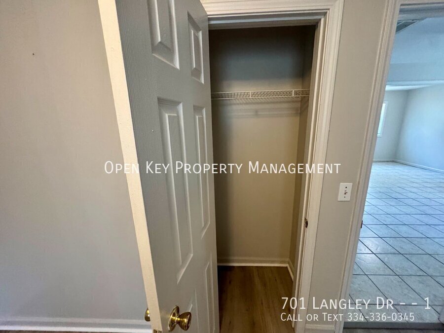 2 BR/1BA, Section 8 approved rental - LVP flooring, appliances included, conveniently located in Dothan, AL. Check out this rental today! property image