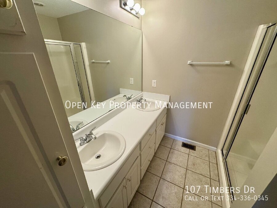 3 bedroom, 3 bath townhouse for rent in Dothan, AL. This home offers unbeatable convenience in a welcoming neighborhood. Move in ready! Check out this listing today property image