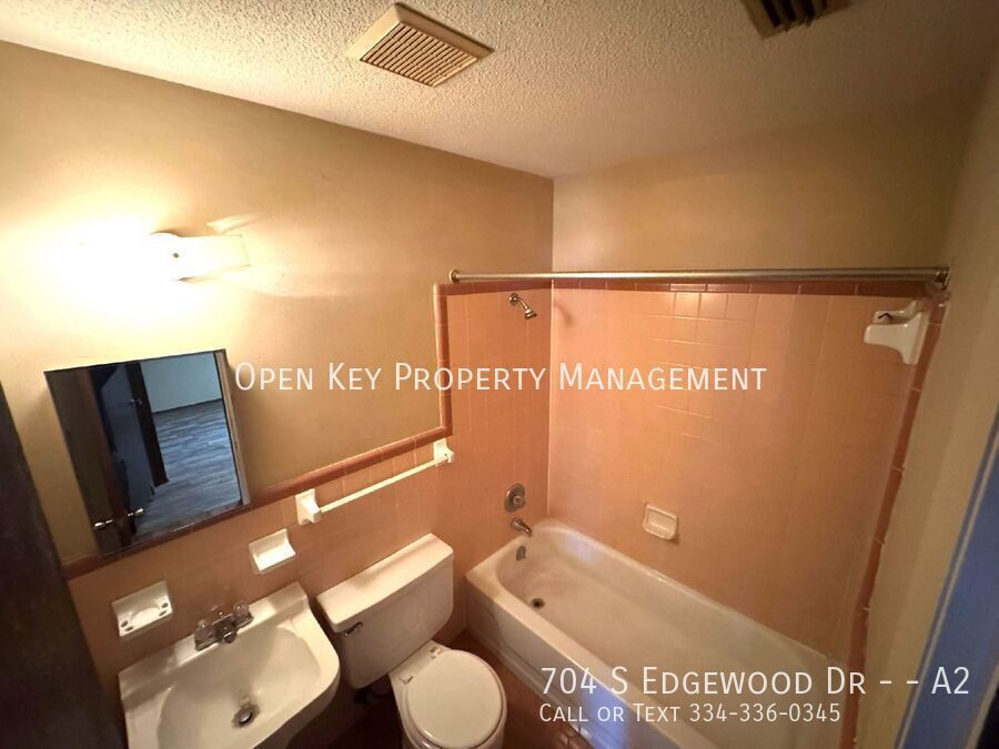 1 bedroom, 1 bath duplex for rent in Dothan, AL - Section 8 approved! Check out this rental today. property image