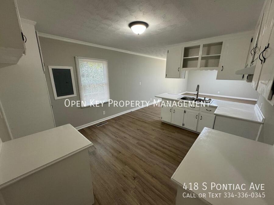 Spacious 4 bedroom, 2 bath home for rent in Dothan, AL. Prime location near Dothan Country Club and minutes from shopping and dining. Section 8 approved. Check out this rental today! property image