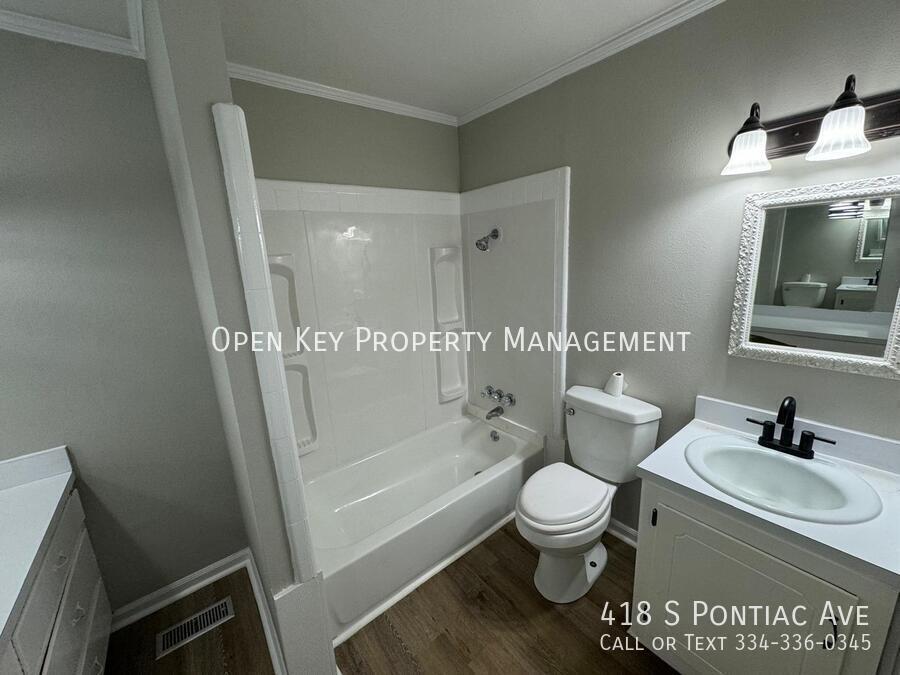 Spacious 4 bedroom, 2 bath home for rent in Dothan, AL. Prime location near Dothan Country Club and minutes from shopping and dining. Section 8 approved. Check out this rental today! property image