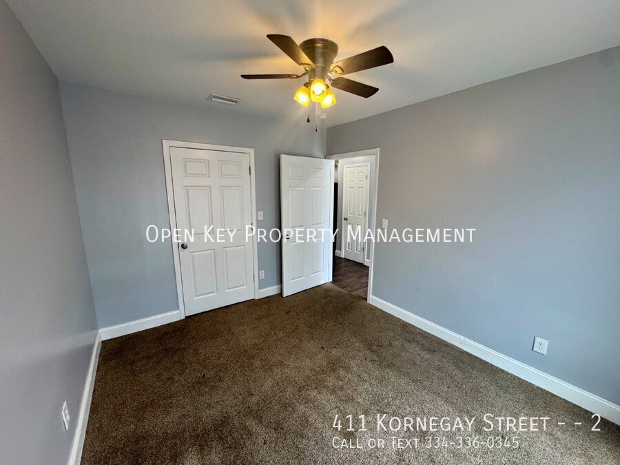 Updated 4 bedroom, 2 bath duplex for rent in Dothan, AL. Open living area - perfect for entertaining. Section 8 approved, appliances included, and pets welcome. Don't miss out on this rental! property image