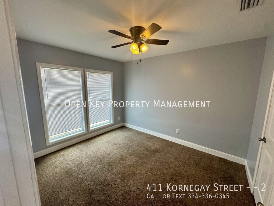 Updated 4 bedroom, 2 bath duplex for rent in Dothan, AL. Open living area - perfect for entertaining. Section 8 approved, appliances included, and pets welcome. Don't miss out on this rental! property image