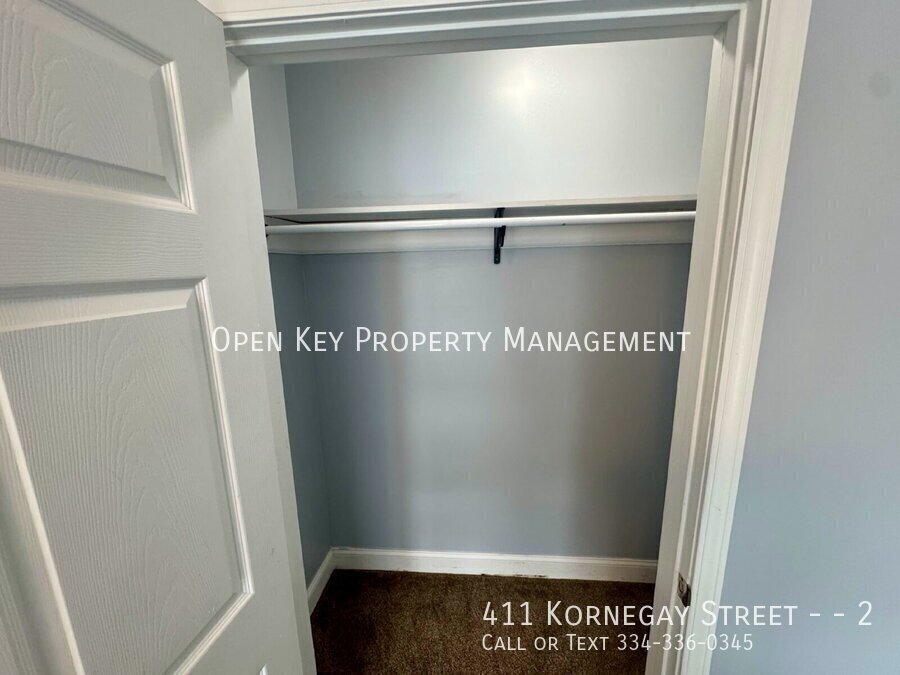 Updated 4 bedroom, 2 bath duplex for rent in Dothan, AL. Open living area - perfect for entertaining. Section 8 approved, appliances included, and pets welcome. Don't miss out on this rental! property image