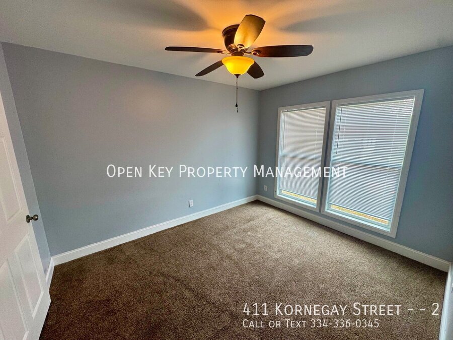 Updated 4 bedroom, 2 bath duplex for rent in Dothan, AL. Open living area - perfect for entertaining. Section 8 approved, appliances included, and pets welcome. Don't miss out on this rental! property image