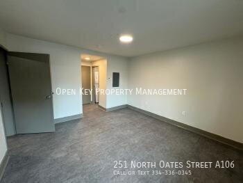 1BR/1BA in Downtown Dothan! Close to restaurants, Civic Center & ACOM. Conveniently located in the heart of Dothan with everything nearby! property image