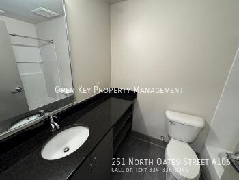 1BR/1BA in Downtown Dothan! Close to restaurants, Civic Center & ACOM. Conveniently located in the heart of Dothan with everything nearby! property image