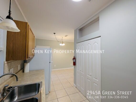 Charming 2 bedroom, 1 bath rental in Marianna, FL. Lawncare and appliances are included - move in ready! property image