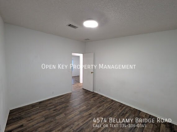 Spacious 4 bedroom, 2 bath mobile home for rent in Marianna, FL - includes lawncare, pets welcome, large back deck and open floor plan - perfect for entertaining. Don't miss out on this rental! property image