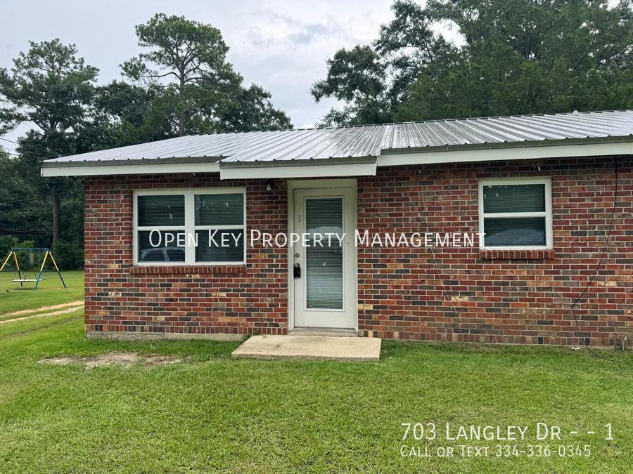 Spacious and affordable 2 bedroom, 1 bath duplex in Dothan, AL. Section 8 approved, appliances included and pets are welcome! property image