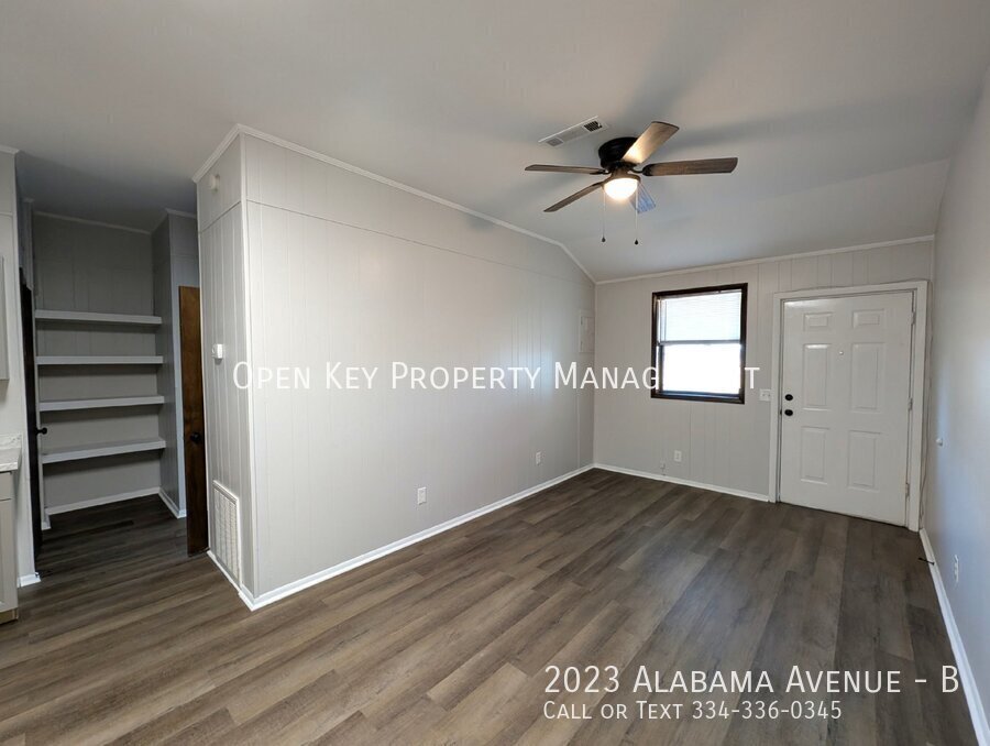 Discover this 1-bedroom, 1-bath apartment in Grand Ridge, Florida. Features a newly updated kitchen and bathroom. Don’t miss out on this freshly renovated space! property image