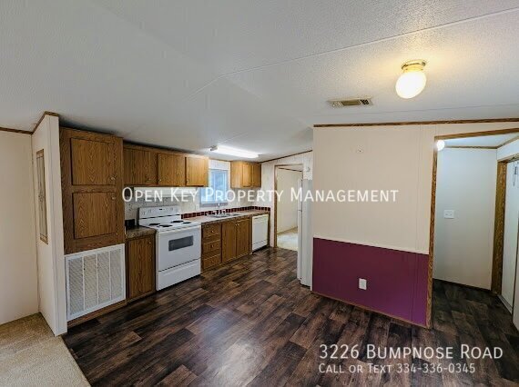 2 bedroom, 2 bath Mobile Home for rent in Marianna, FL. Open floor plan, large front yard and deck, perfect space for entertaining. Appliances included. Pets welcome. Check out this rental today! property image