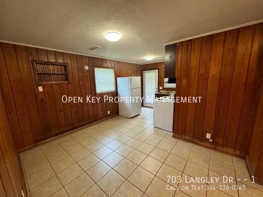 Spacious and affordable 2 bedroom, 1 bath duplex in Dothan, AL. Section 8 approved, appliances included and pets are welcome! property image