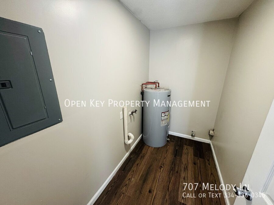 If you're looking for an affordable rental in a convenient location in Dothan, AL - check out this 2 bedroom, 1 bath home. Appliances included, LVP flooring, Section 8 approved and pets welcome property image