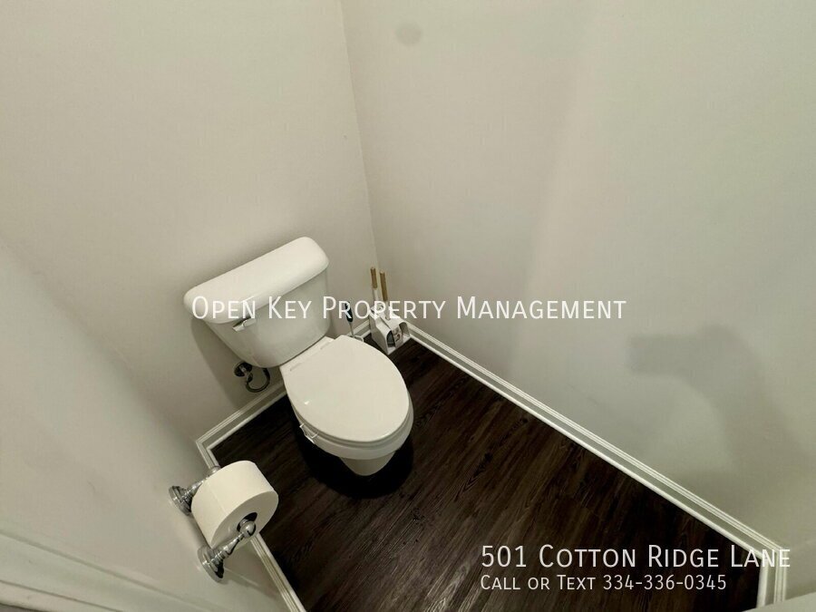 Beautiful 3 bedroom, 2 bath rental in Hidden Lake East. Prime location near ACOM. Open floor plan, appliances included, fenced in backyard, pond and playground nearby - don't miss out on this rental! property image