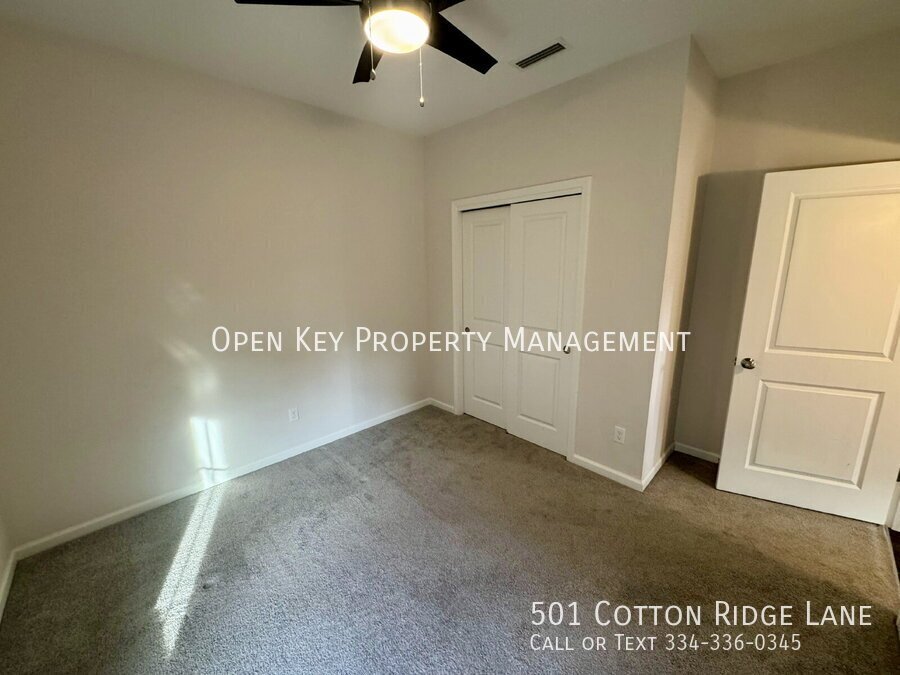 Beautiful 3 bedroom, 2 bath rental in Hidden Lake East. Prime location near ACOM. Open floor plan, appliances included, fenced in backyard, pond and playground nearby - don't miss out on this rental! property image