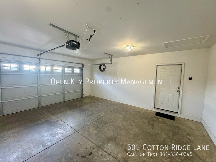 Beautiful 3 bedroom, 2 bath rental in Hidden Lake East. Prime location near ACOM. Open floor plan, appliances included, fenced in backyard, pond and playground nearby - don't miss out on this rental! property image