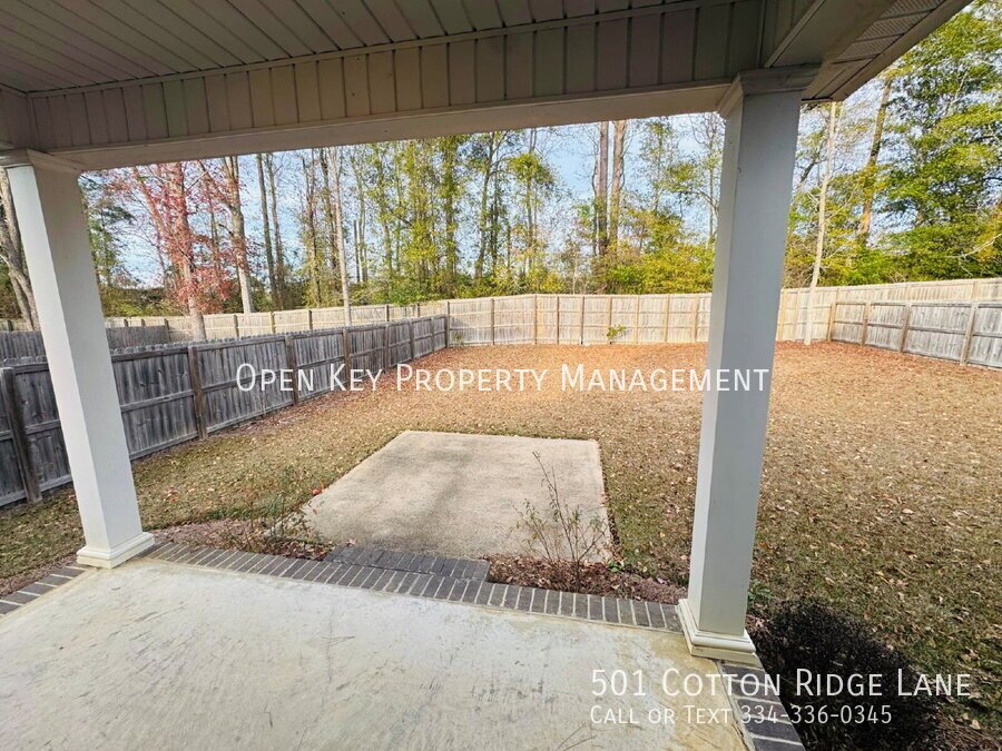 Beautiful 3 bedroom, 2 bath rental in Hidden Lake East. Prime location near ACOM. Open floor plan, appliances included, fenced in backyard, pond and playground nearby - don't miss out on this rental! property image