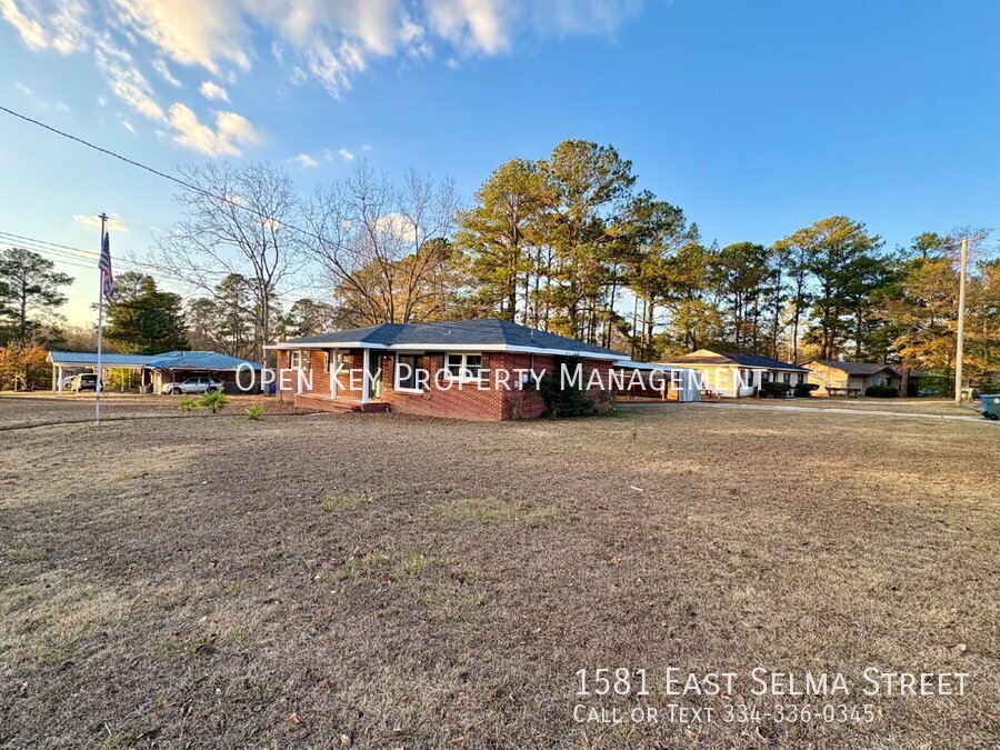 Spacious and beautiful 3 bedroom, 1.5 bath brick home for rent on a corner lot in Dothan, AL. Includes a large yard, new appliances, and pets are welcome. Check out this rental today! property image