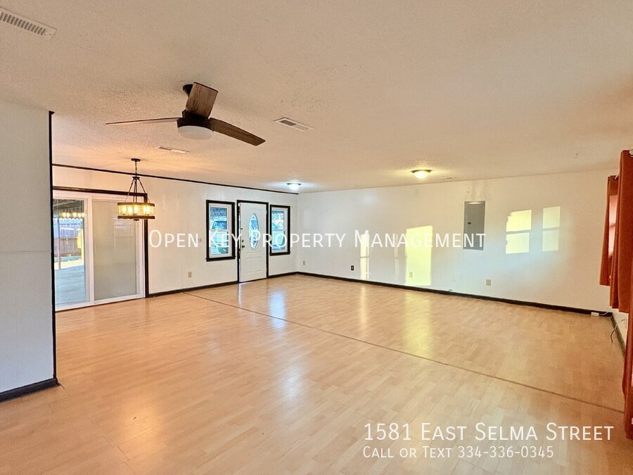 Spacious and beautiful 3 bedroom, 1.5 bath brick home for rent on a corner lot in Dothan, AL. Includes a large yard, new appliances, and pets are welcome. Check out this rental today! property image