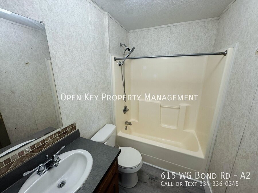 Recently updated 1 bedroom, 1 bath mobile home for rent in Dothan, AL. Appliances, lawncare, and water are all included in rent - move in ready! property image