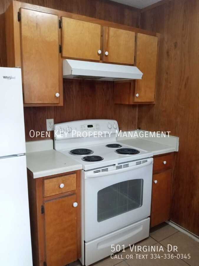 Cozy 2 bedroom, 1 bath home for rent in Dothan, AL. Section 8 approved, appliances are included and pets are welcome. This home is move in ready! property image