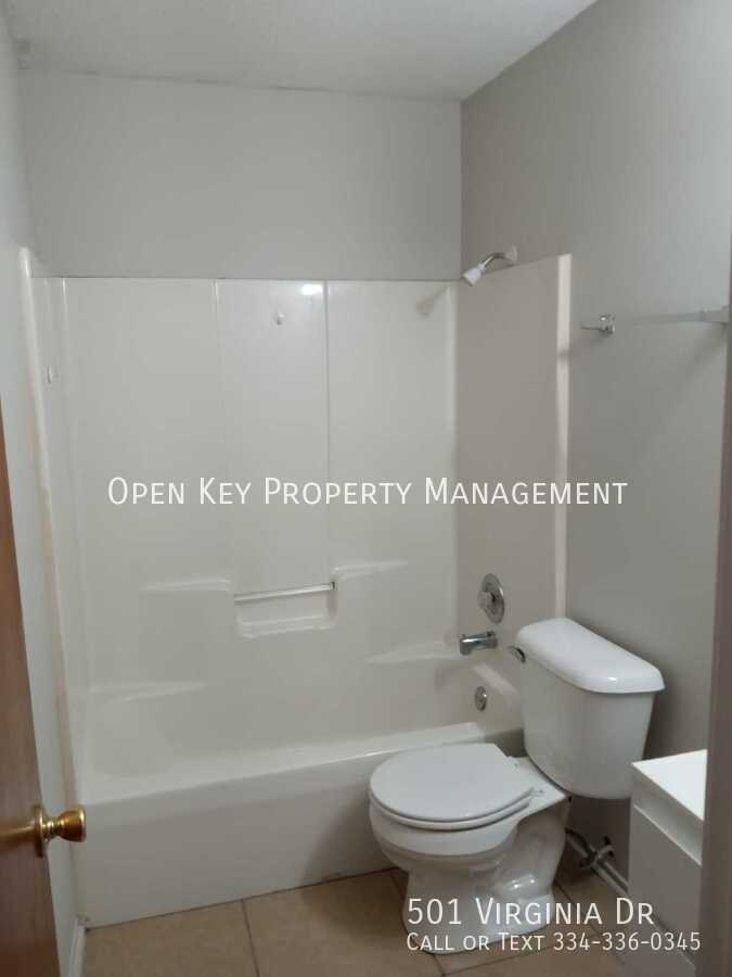 Cozy 2 bedroom, 1 bath home for rent in Dothan, AL. Section 8 approved, appliances are included and pets are welcome. This home is move in ready! property image