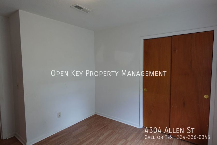 Beautiful 3 bedroom, 1.5 bath rental in Greenwood, FL. This home includes appliances, a large backyard with storage, pets are welcome...this is move in ready! property image