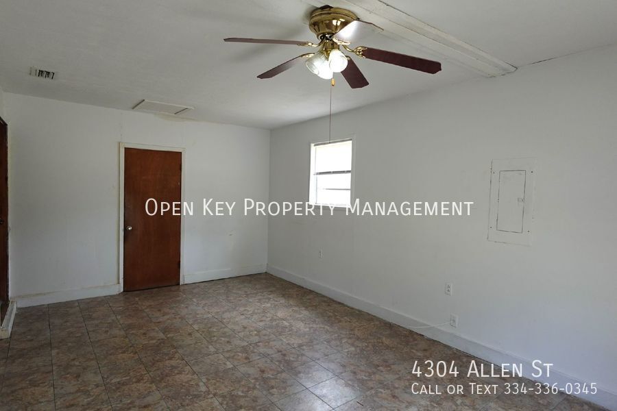 Beautiful 3 bedroom, 1.5 bath rental in Greenwood, FL. This home includes appliances, a large backyard with storage, pets are welcome...this is move in ready! property image