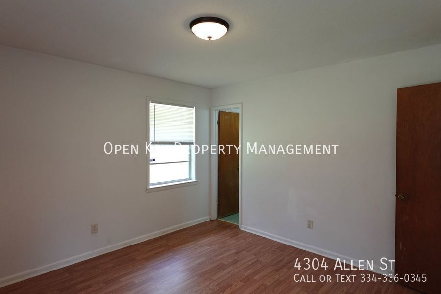 Beautiful 3 bedroom, 1.5 bath rental in Greenwood, FL. This home includes appliances, a large backyard with storage, pets are welcome...this is move in ready! property image