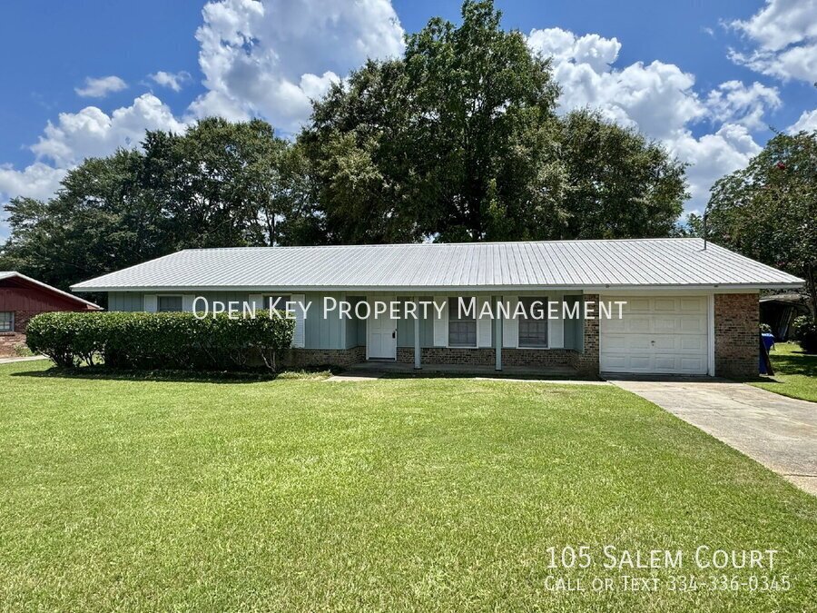 Beautiful 3 bedroom, 2 bath rental in Dothan, AL. Conveniently located to shopping and dining, two living areas, fireplace, and appliances included. This home is move in ready! property image