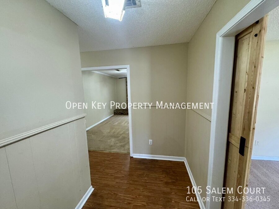 Beautiful 3 bedroom, 2 bath rental in Dothan, AL. Conveniently located to shopping and dining, two living areas, fireplace, and appliances included. This home is move in ready! property image