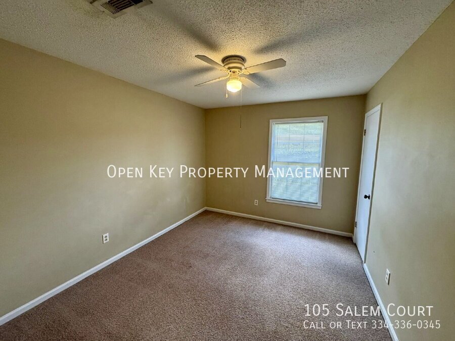 Beautiful 3 bedroom, 2 bath rental in Dothan, AL. Conveniently located to shopping and dining, two living areas, fireplace, and appliances included. This home is move in ready! property image