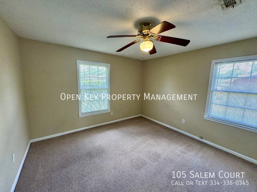 Beautiful 3 bedroom, 2 bath rental in Dothan, AL. Conveniently located to shopping and dining, two living areas, fireplace, and appliances included. This home is move in ready! property image
