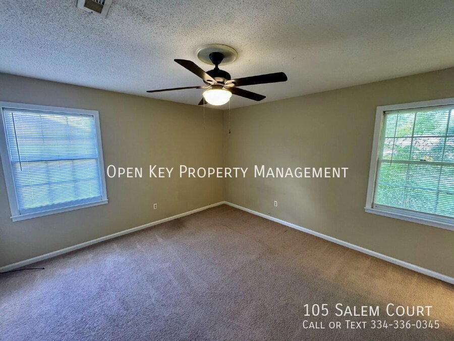 Beautiful 3 bedroom, 2 bath rental in Dothan, AL. Conveniently located to shopping and dining, two living areas, fireplace, and appliances included. This home is move in ready! property image