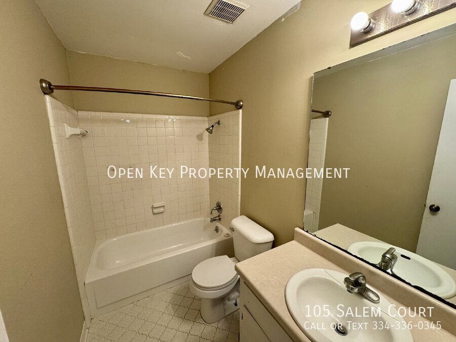 Beautiful 3 bedroom, 2 bath rental in Dothan, AL. Conveniently located to shopping and dining, two living areas, fireplace, and appliances included. This home is move in ready! property image