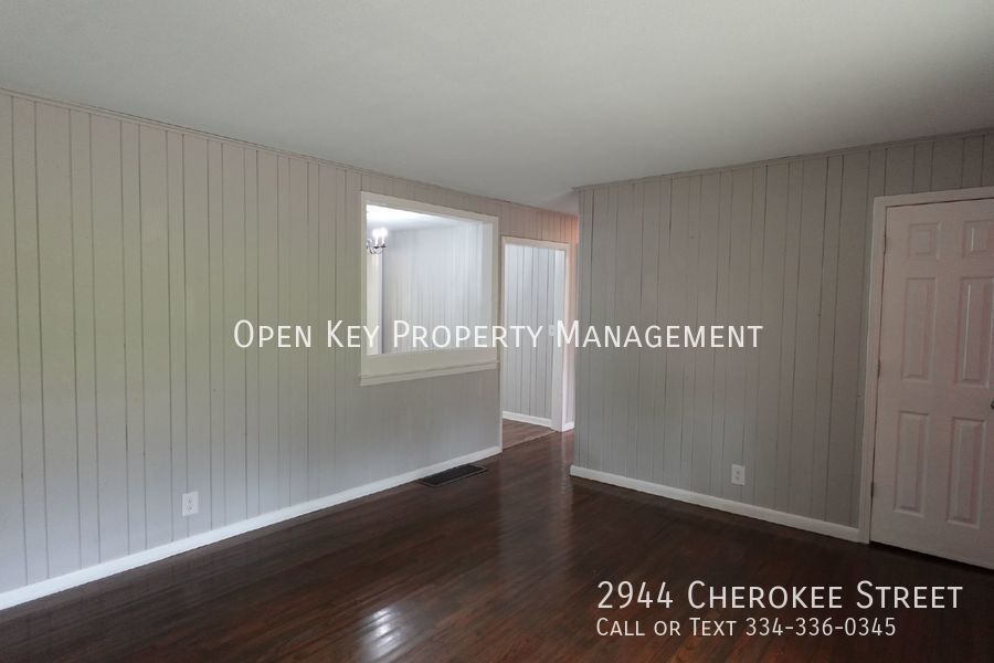 Spacious 4 bedroom, 2 bath home for rent in Marianna, FL. This pet friendly property offers two living rooms, perfect for entertaining. Additional storage in backyard included. Check out this rental! property image