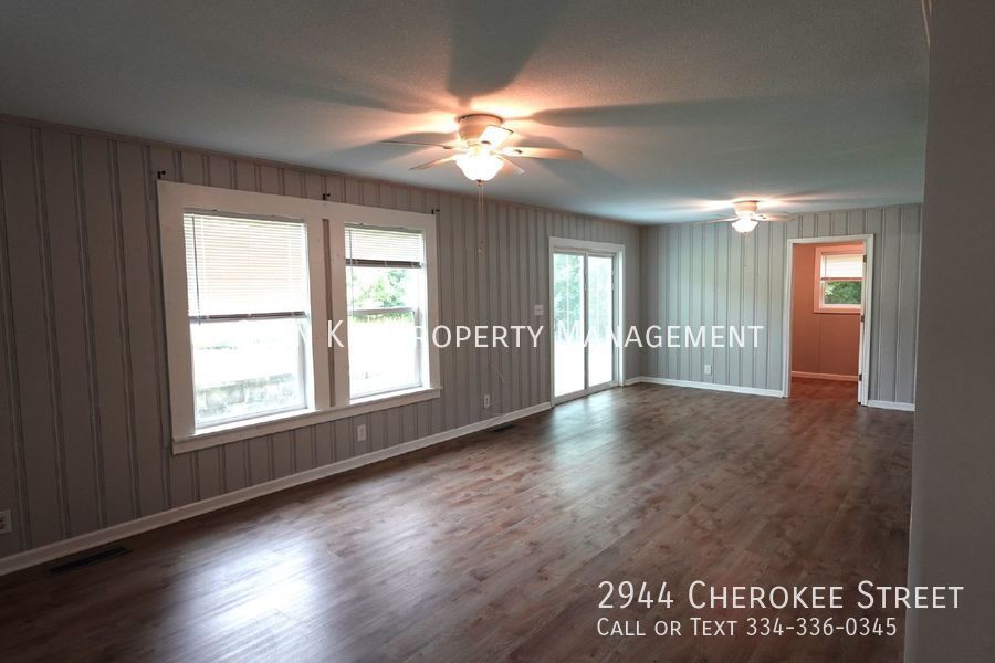 Spacious 4 bedroom, 2 bath home for rent in Marianna, FL. This pet friendly property offers two living rooms, perfect for entertaining. Additional storage in backyard included. Check out this rental! property image