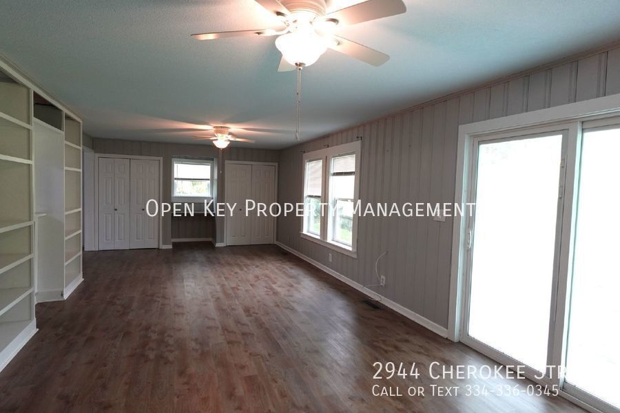 Spacious 4 bedroom, 2 bath home for rent in Marianna, FL. This pet friendly property offers two living rooms, perfect for entertaining. Additional storage in backyard included. Check out this rental! property image