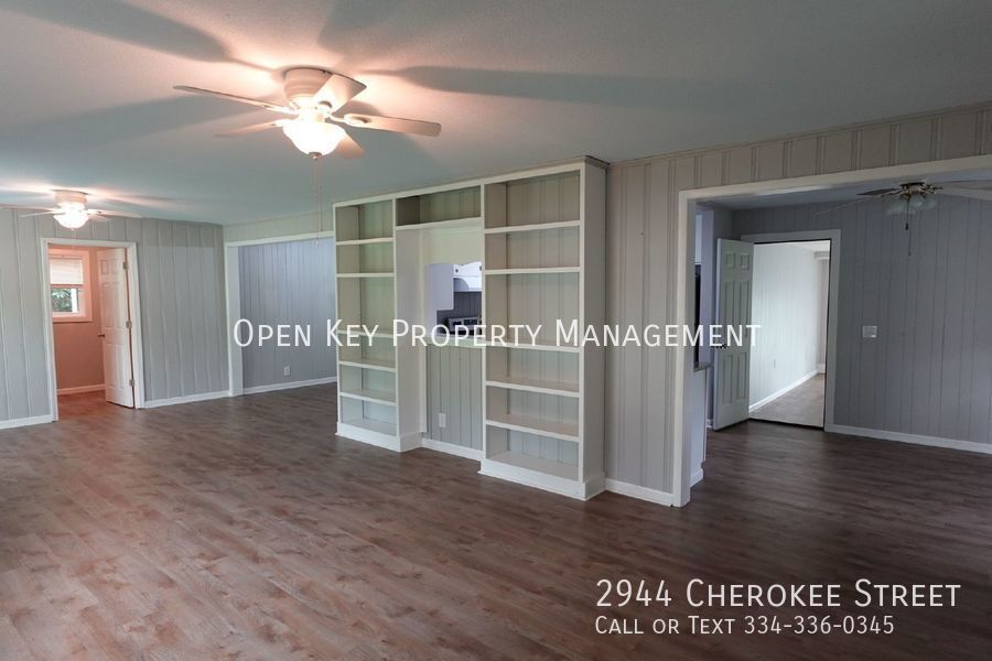 Spacious 4 bedroom, 2 bath home for rent in Marianna, FL. This pet friendly property offers two living rooms, perfect for entertaining. Additional storage in backyard included. Check out this rental! property image