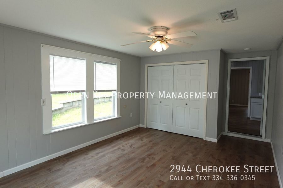 Spacious 4 bedroom, 2 bath home for rent in Marianna, FL. This pet friendly property offers two living rooms, perfect for entertaining. Additional storage in backyard included. Check out this rental! property image