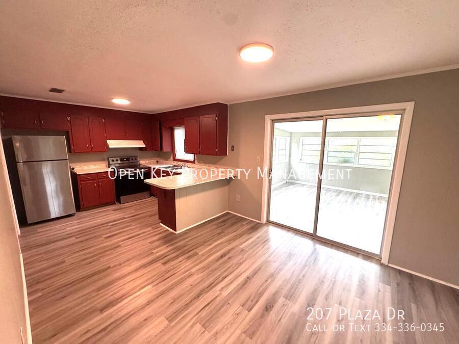 3BR/1BA home in Daleville, AL near Ft. Rucker. Large living room, fenced in yard, and pets allowed. Convenient location! property image