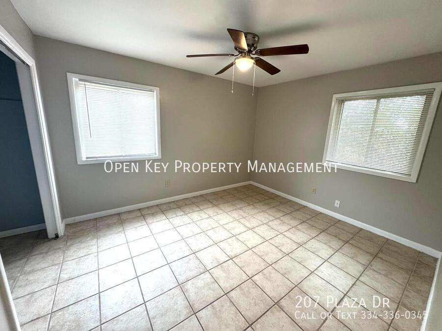 3BR/1BA home in Daleville, AL near Ft. Rucker. Large living room, fenced in yard, and pets allowed. Convenient location! property image