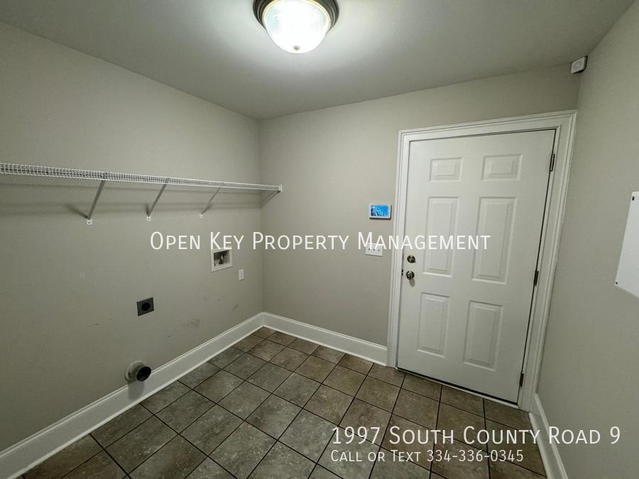 Spacious and inviting, this 4-bedroom, 2-bath brick home offers comfort and convenience with easy access to Ft. Rucker and Dothan. This charming home is a must see! property image