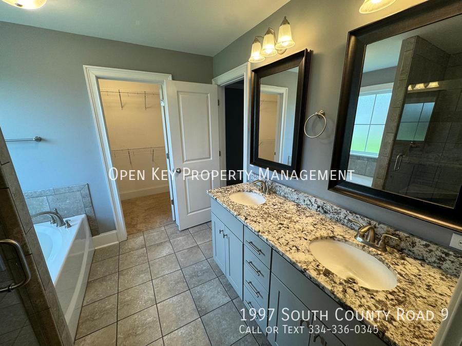 Spacious and inviting, this 4-bedroom, 2-bath brick home offers comfort and convenience with easy access to Ft. Rucker and Dothan. This charming home is a must see! property image