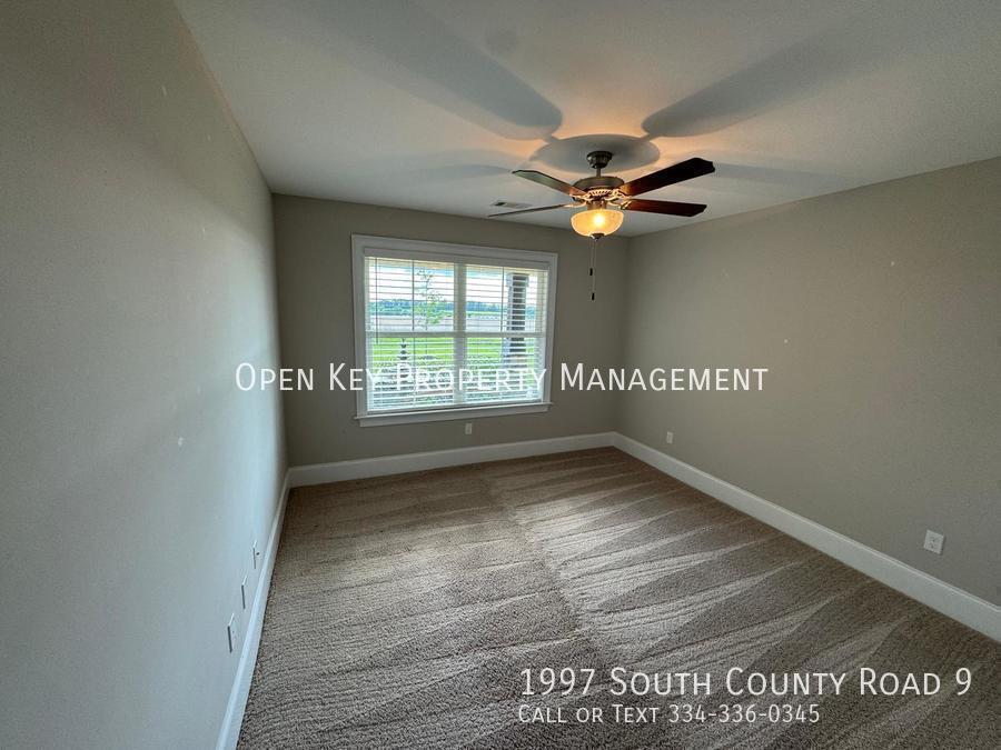 Spacious and inviting, this 4-bedroom, 2-bath brick home offers comfort and convenience with easy access to Ft. Rucker and Dothan. This charming home is a must see! property image