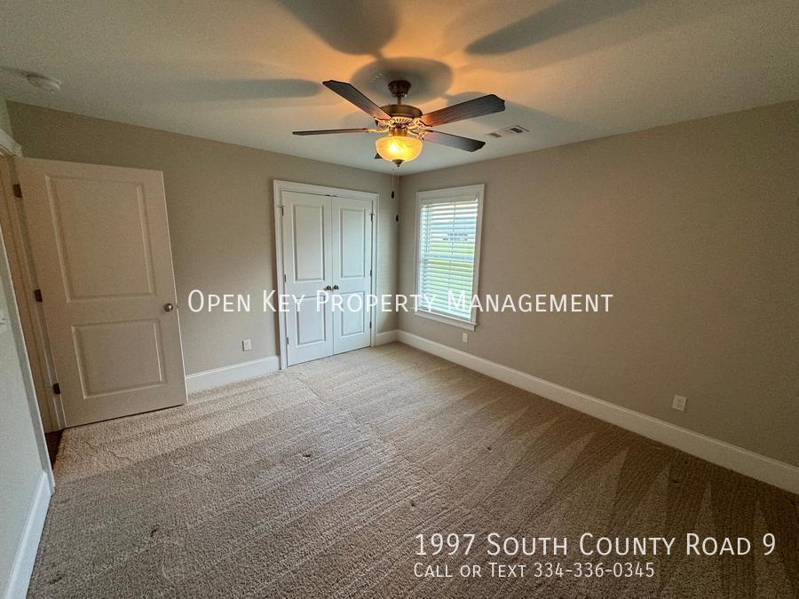 Spacious and inviting, this 4-bedroom, 2-bath brick home offers comfort and convenience with easy access to Ft. Rucker and Dothan. This charming home is a must see! property image