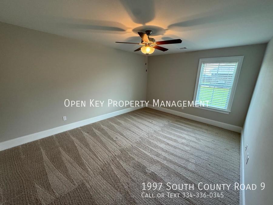 Spacious and inviting, this 4-bedroom, 2-bath brick home offers comfort and convenience with easy access to Ft. Rucker and Dothan. This charming home is a must see! property image