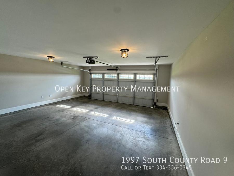 Spacious and inviting, this 4-bedroom, 2-bath brick home offers comfort and convenience with easy access to Ft. Rucker and Dothan. This charming home is a must see! property image